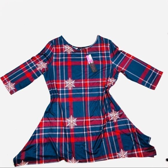 Azalea by Firmiana Snowflake Tunic - Picture 1 of 4